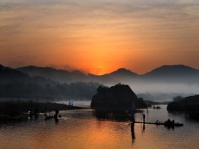 乌鲁木齐建设一个完善的旅游景区标识系统是非常重要的