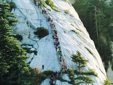 乌鲁木齐闪亮点旅游景区：文化娱乐休憩一体，让你留恋忘返